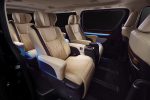 Toyota представляет минивэн GranAce Luxury MPV 2020 03